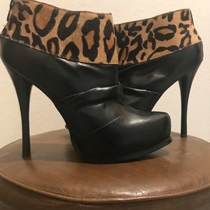 5/48 Black Leather and Leopard Street Booties